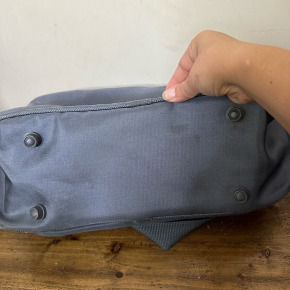 Vtg Pierre Cardin Gray,  Carry On Bag /Luggage with shoulder strap. Unused - Picture 7 of 8